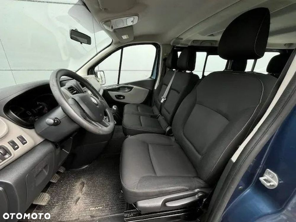 Renault Trafic - 19
