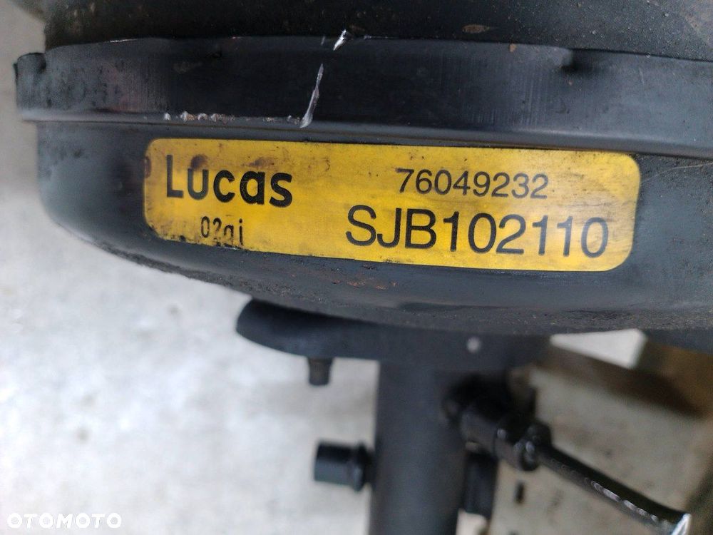 SERWO HAMULCOWE LAND ROVER DISCOVERY II 76049232  SJB102110 2.5 TD5 - 1