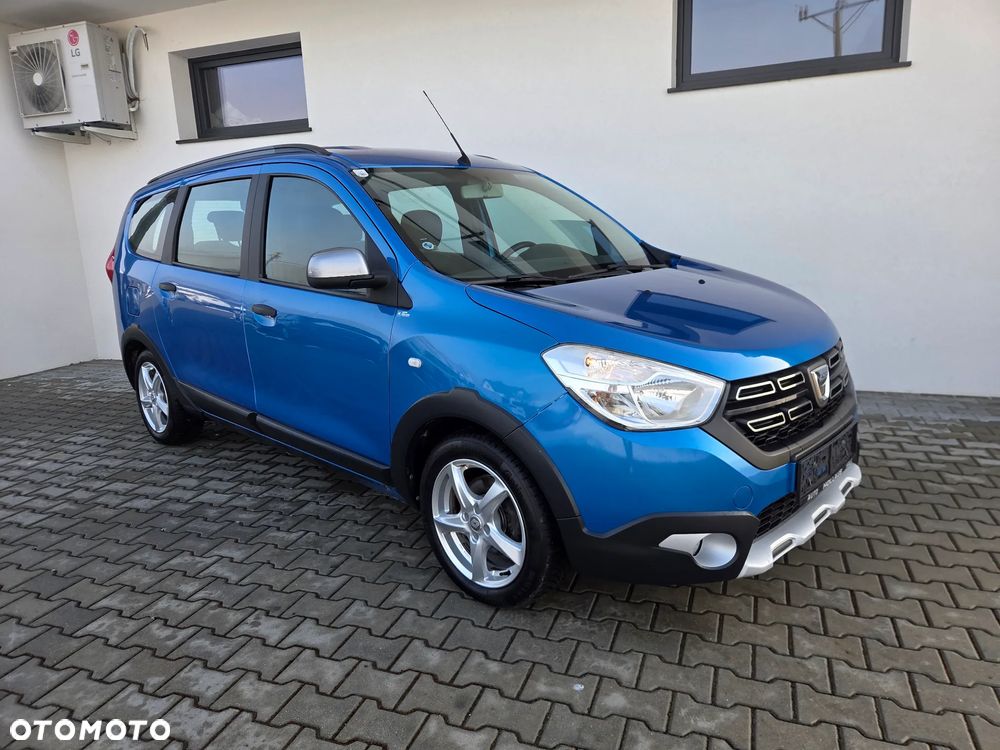 Dacia Lodgy dCi 110 Stepway Celebration - 5