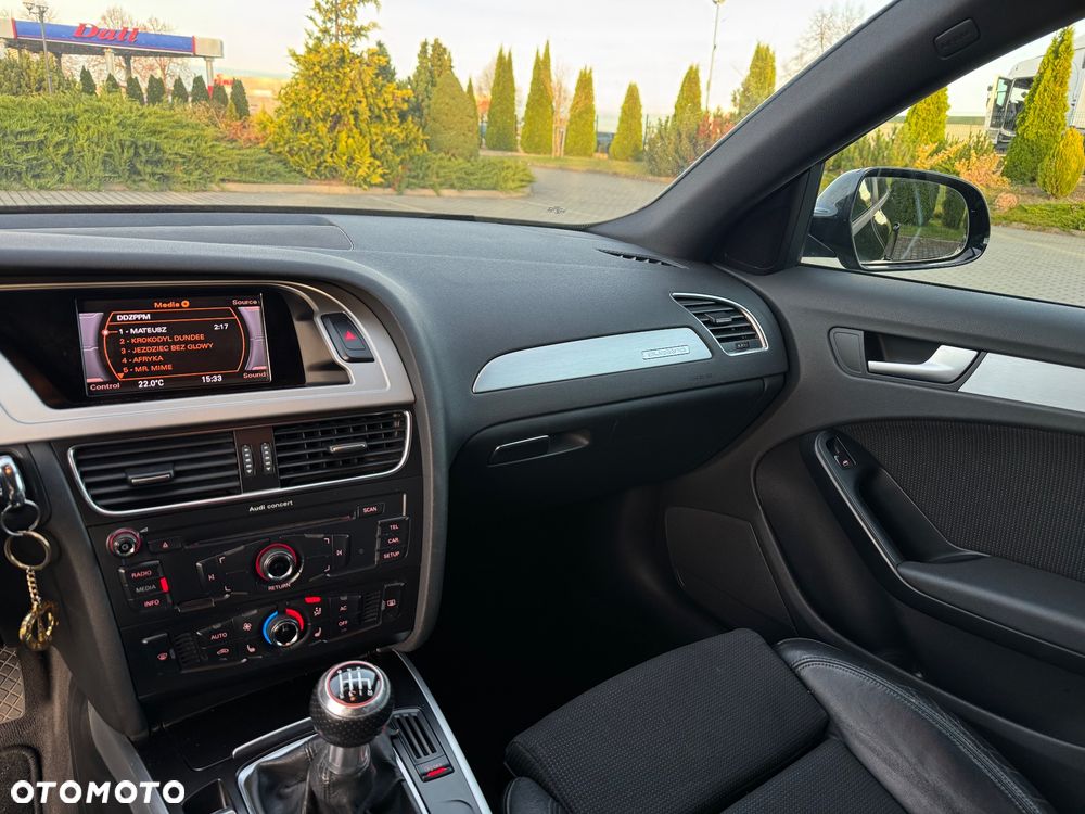 Audi A4 Limousine - 22