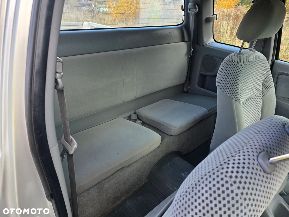 Toyota Hilux - 18