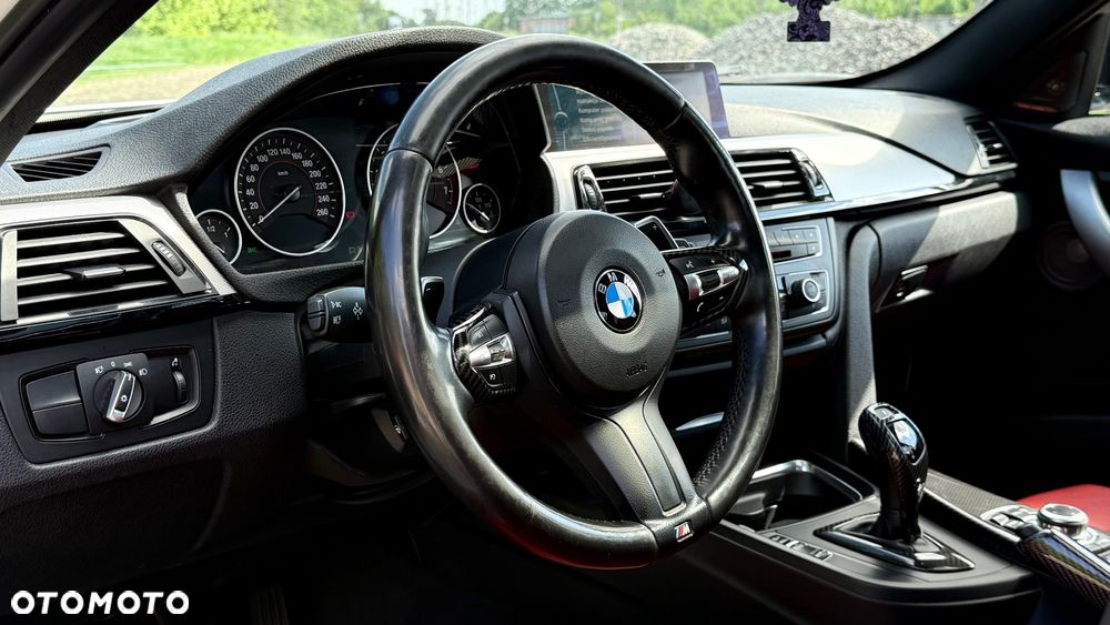 BMW Seria 3 335xi - 11