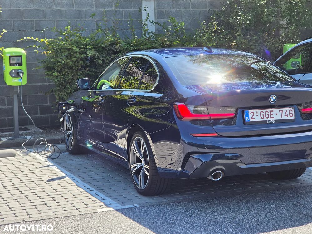 BMW 3 Series 2022 — imagine 4