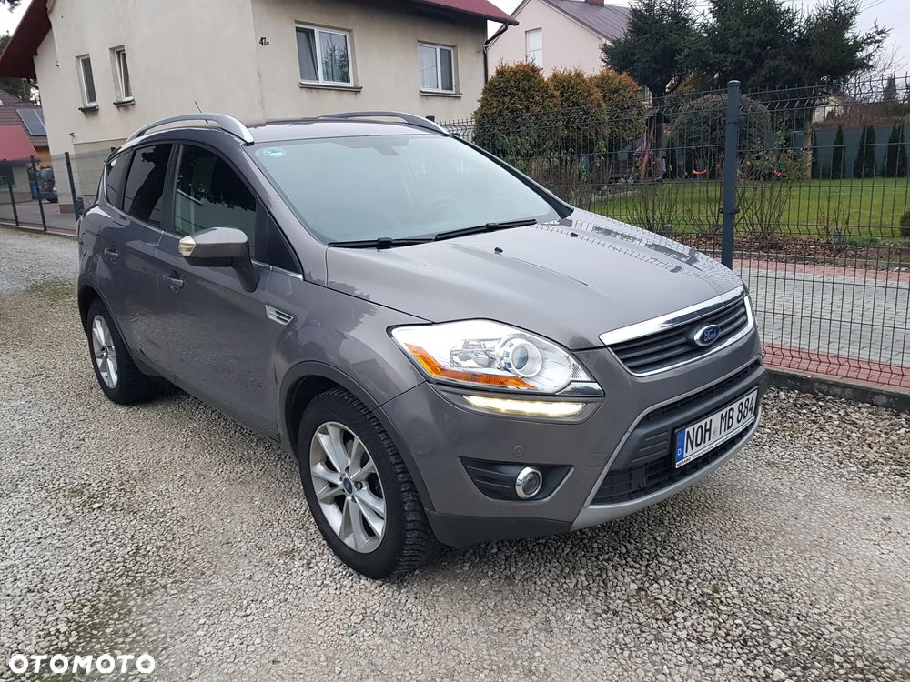 Ford Kuga 2.0 TDCi 2x4 Titanium - 4