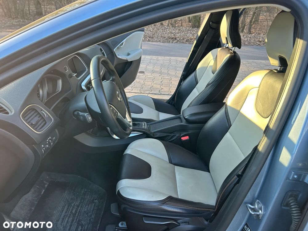 Volvo V40 T3 Drive-E Summum - 14