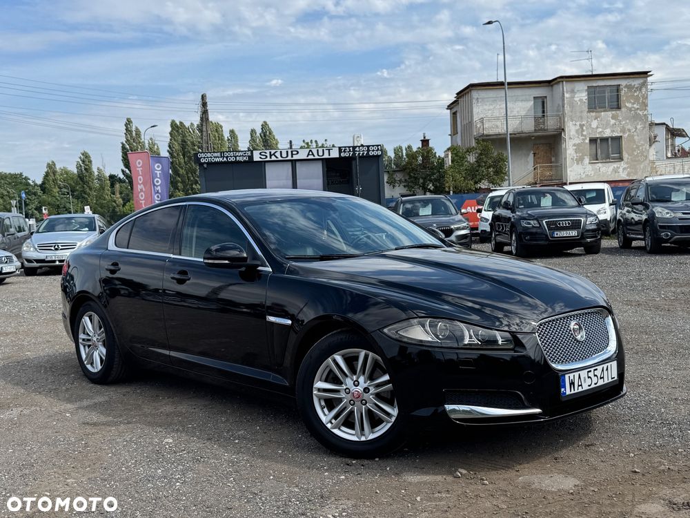 Jaguar XF 2.2 D Premium Luxury - 11