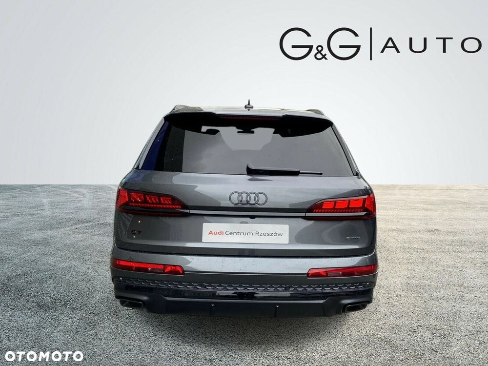 Audi Q7 - 6