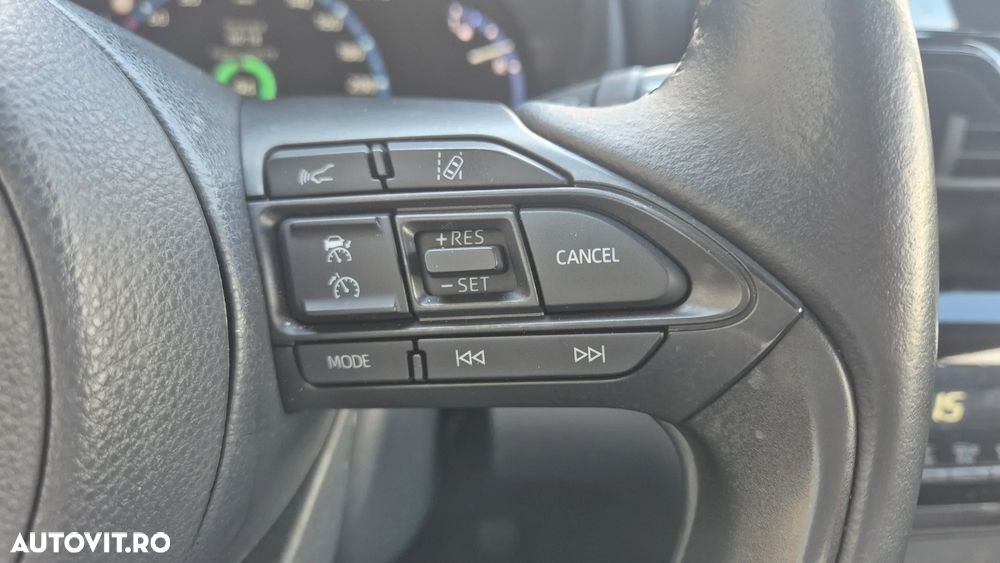 Toyota Yaris Cross 1.5 VVT-i HSD 4x2 Dynamic - 16