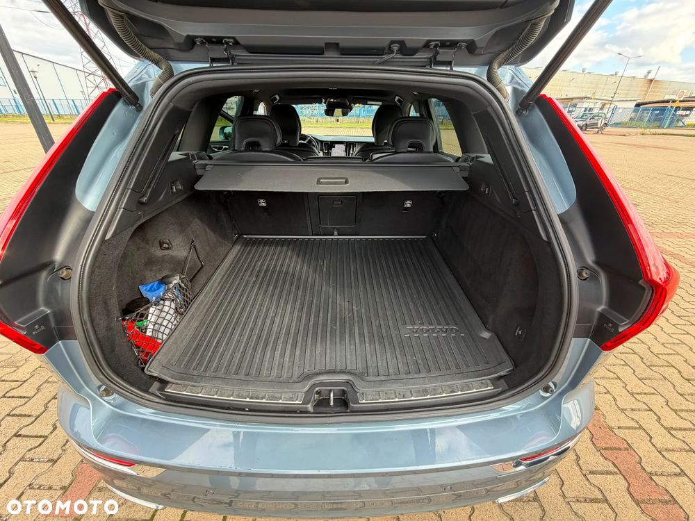Volvo XC 60 B5 D AWD Inscription - 10