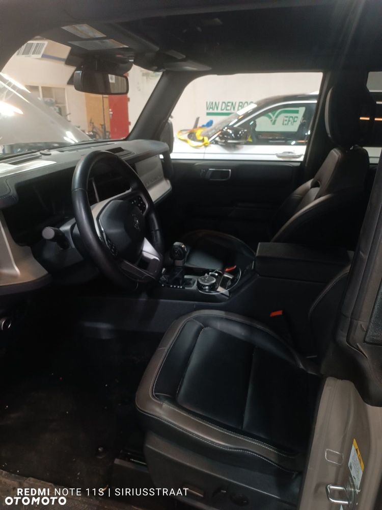 Ford Bronco - 5