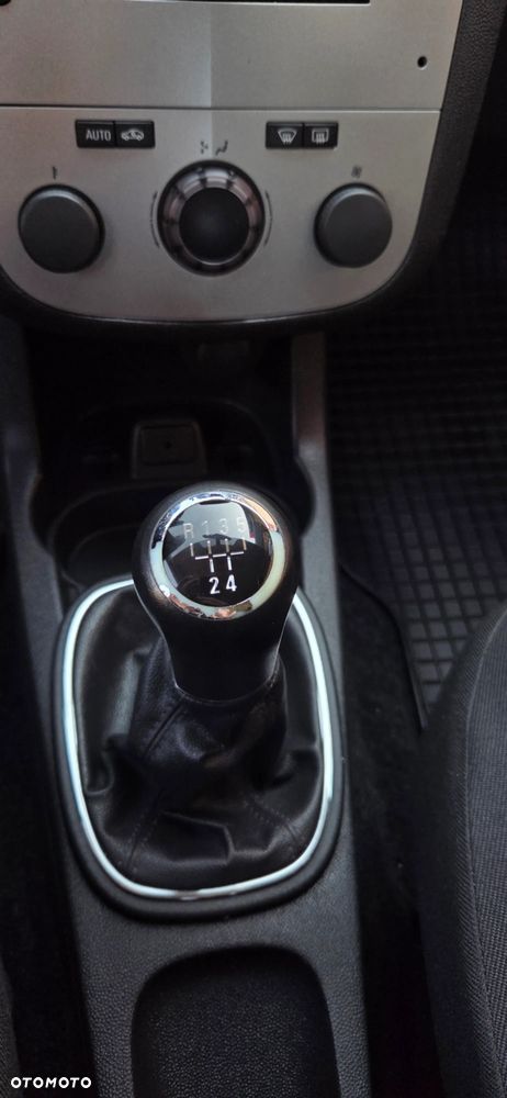 Opel Corsa 1.4 16V EcoFLEX Start-Stop Innovation - 25