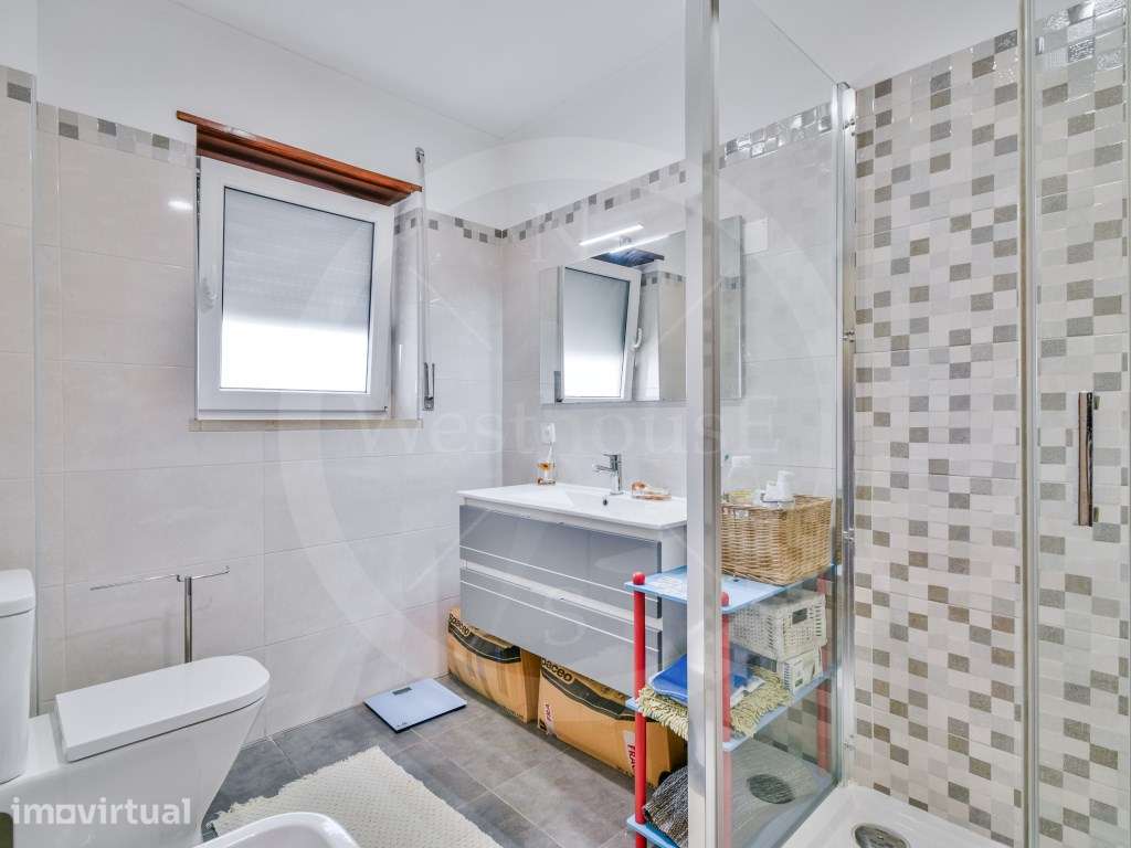 Apartamento T4 com 195m2, no centro de Torres Vedras, a poucos minu... - Grande imagem: 5/33