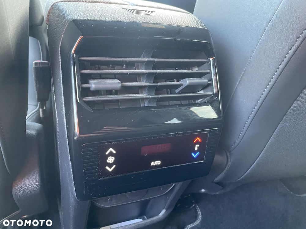 Peugeot 5008 Hybrid 136 e-DSC Allure Pack - 19