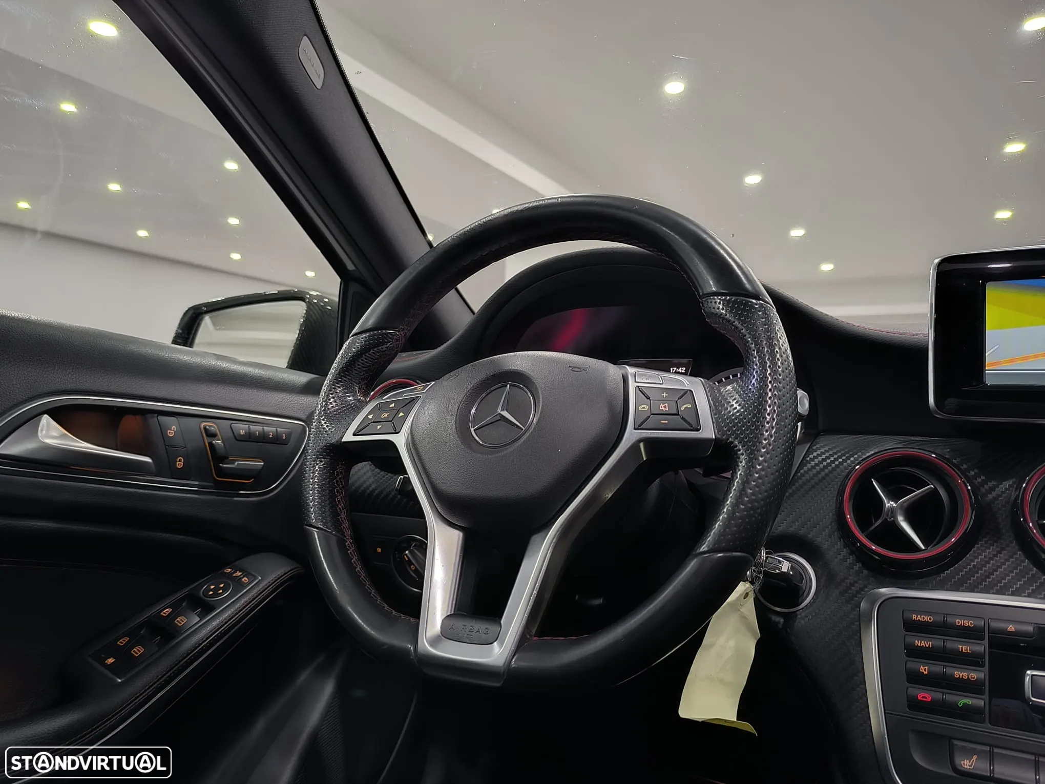 Mercedes-Benz A 220 CDI (BlueEFFICIENCY) 7G-DCT AMG Sport - 36