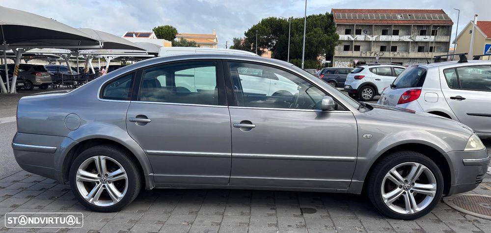 VW Passat 1.9 TDi Highline - 2