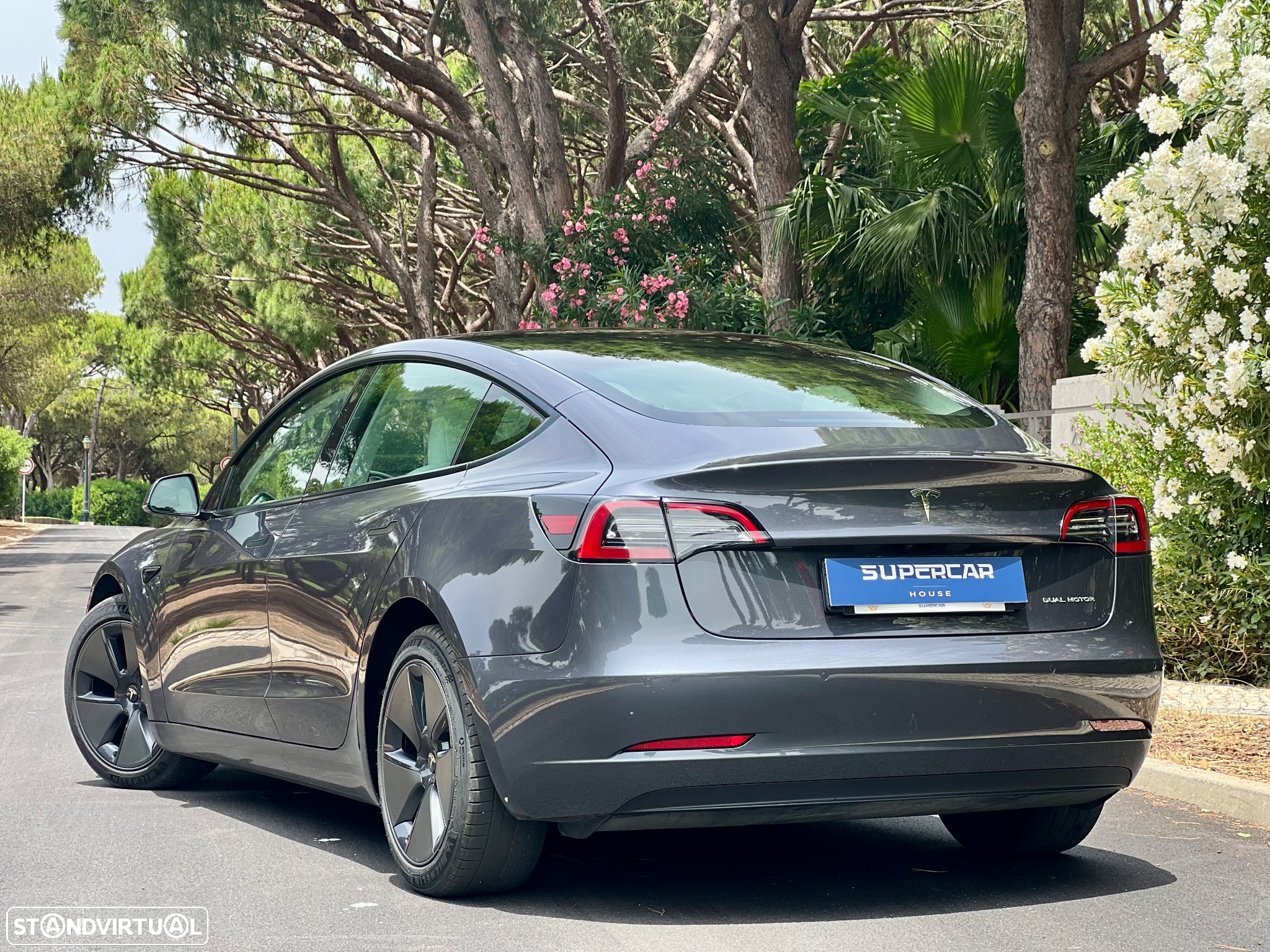 Tesla Model 3 Long Range Tração Integral - 27