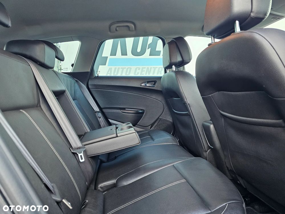 Opel Astra 1.6 CDTI Cosmo - 13