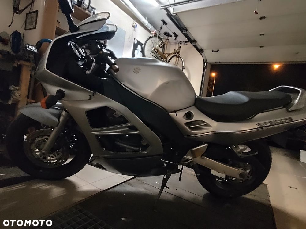Suzuki RF - 13