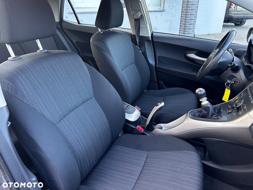 Toyota Auris 1.6 Life+ - 10