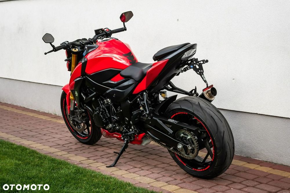 Suzuki GSX - 5