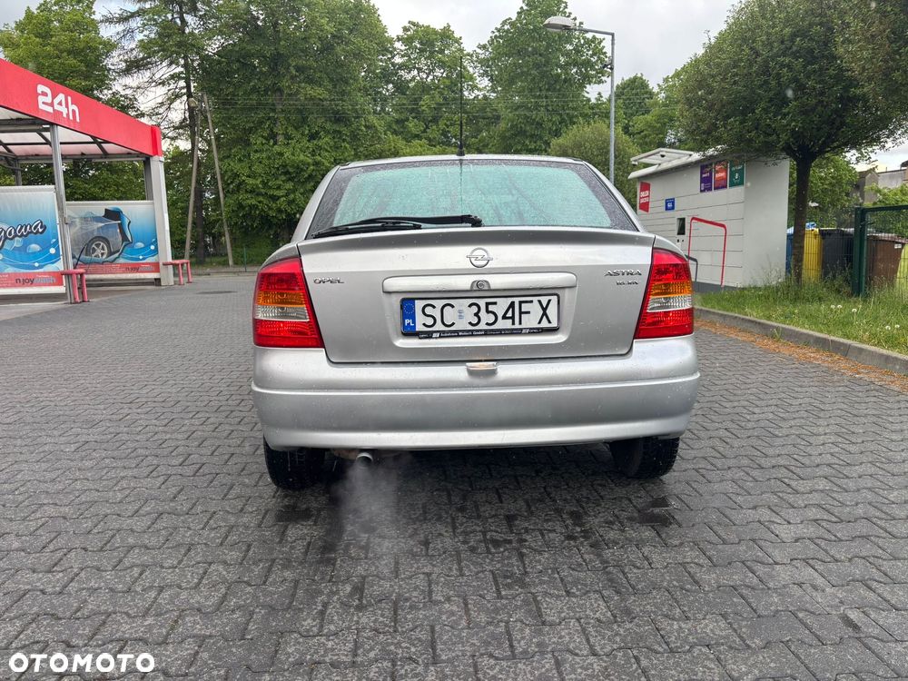 Opel Astra 1.6 16V 100 - 5