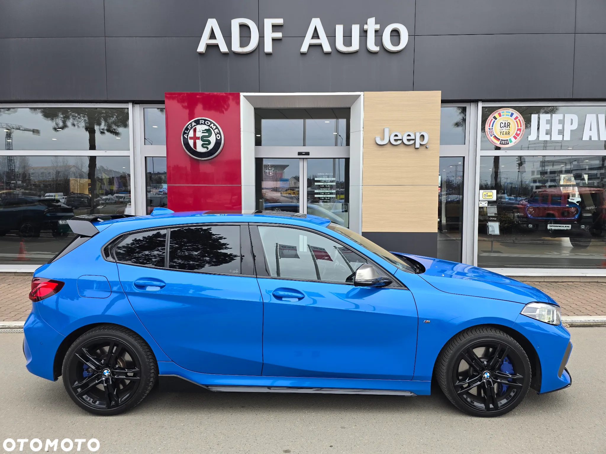BMW Seria 1 M135i xDrive ColorVision Edition - 11