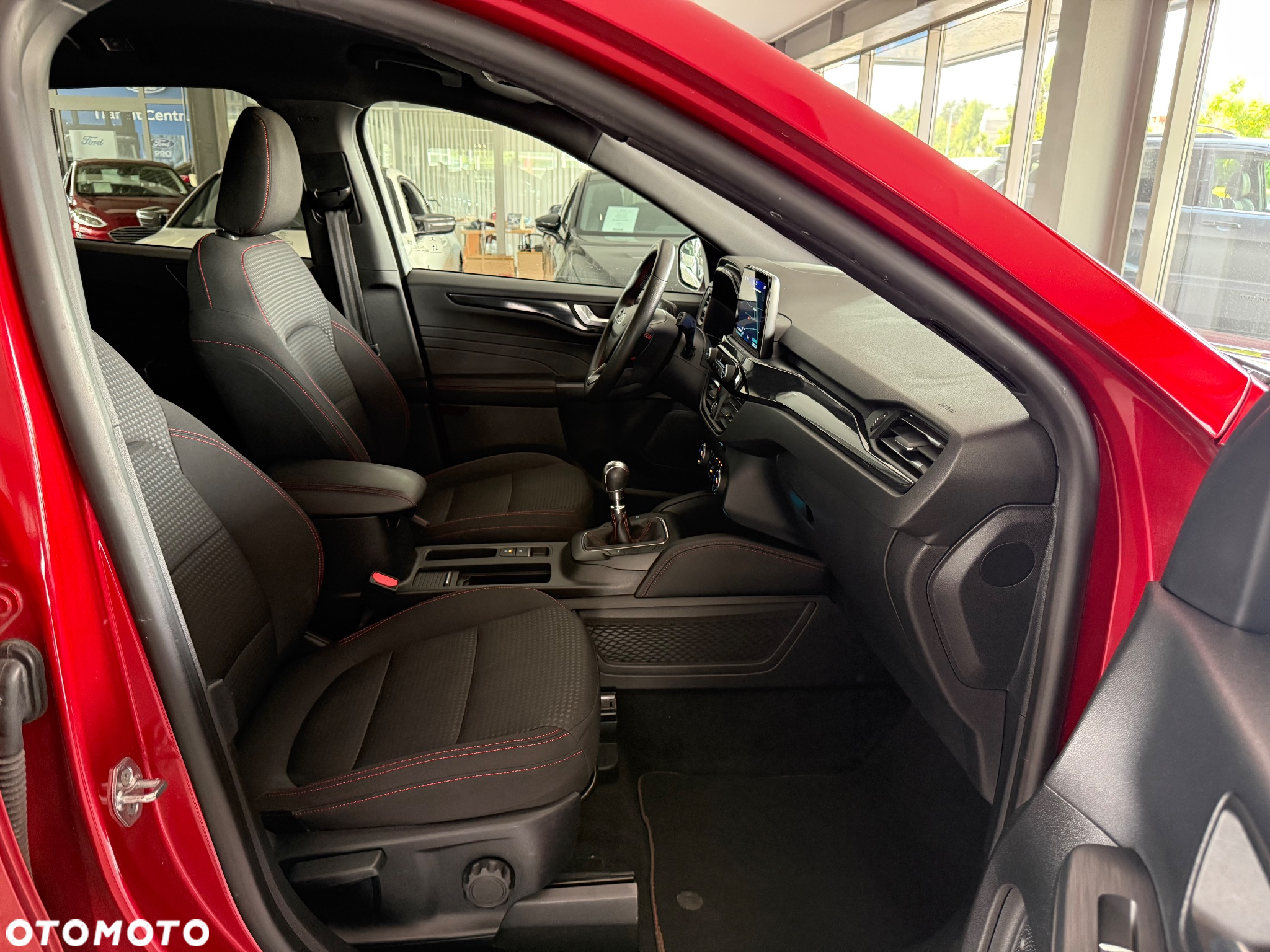 Ford Kuga 1.5 EcoBoost FWD ST-Line - 35
