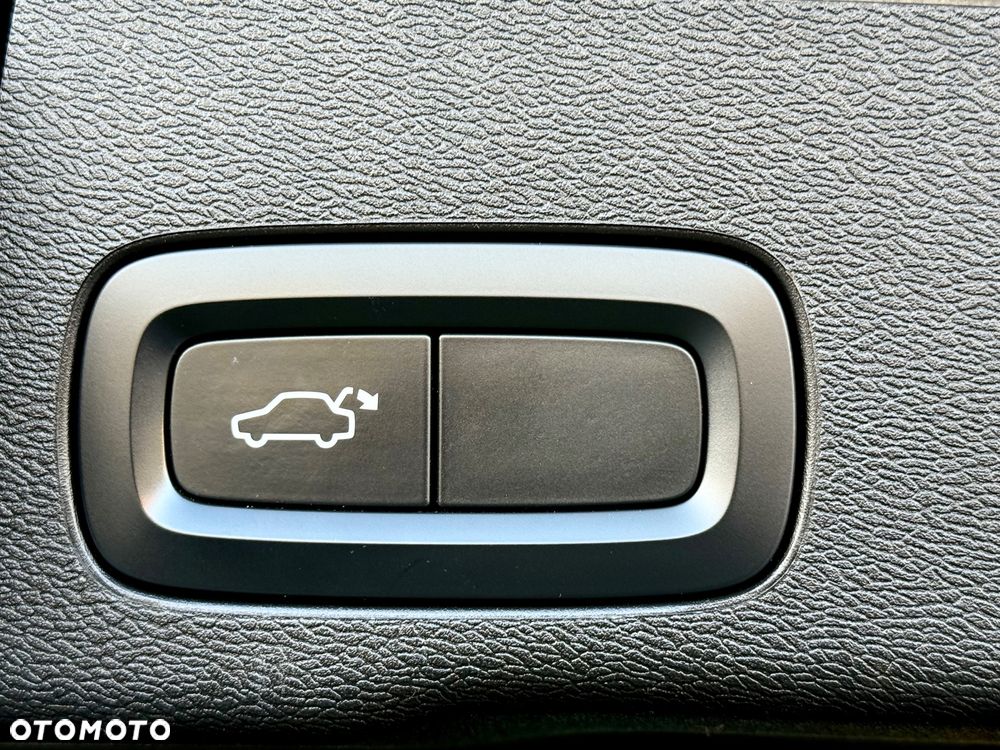 Volvo XC 60 D4 Geartronic RDesign - 39