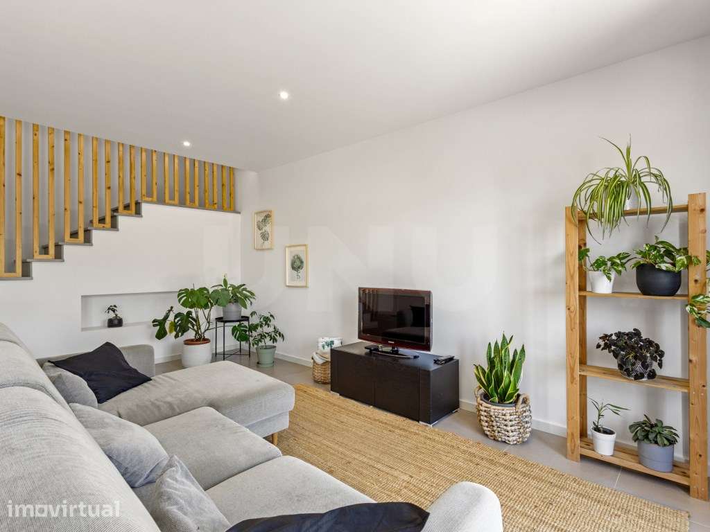 Moradia T3+1 em condomínio privado, para venda, Torres Vedras - Grande imagem: 5/44