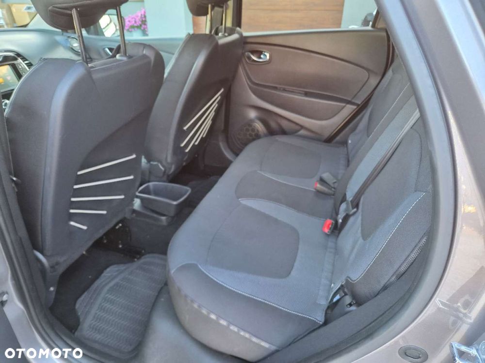 Renault Captur - 16