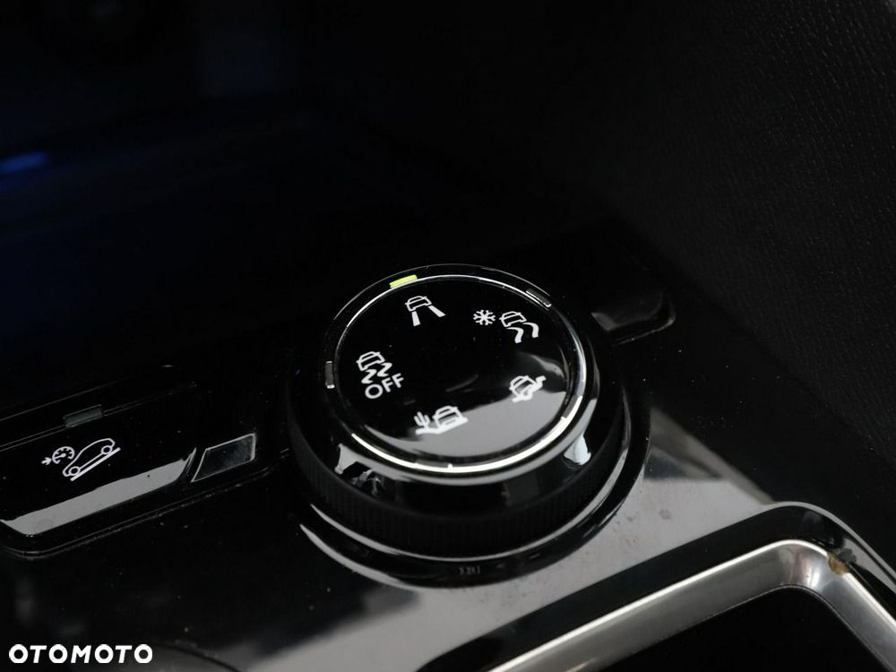 Peugeot 3008 PureTech 130 Stop & Start GPF EAT8 Allure Business-Paket - 31