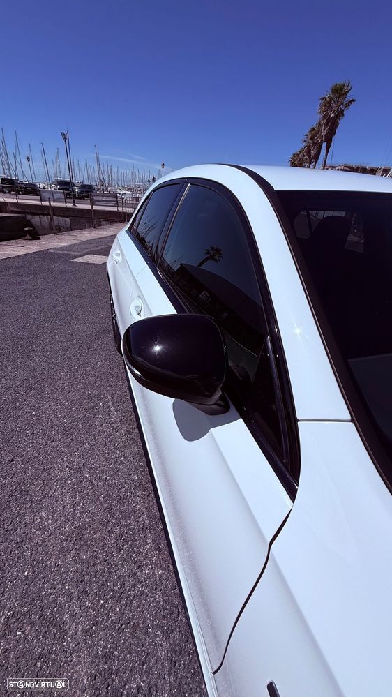 Mercedes-Benz A 250 e AMG Line - 14