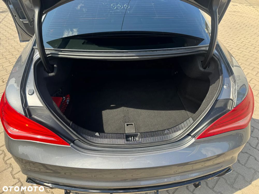 Mercedes-Benz CLA 250 4-Matic - 14