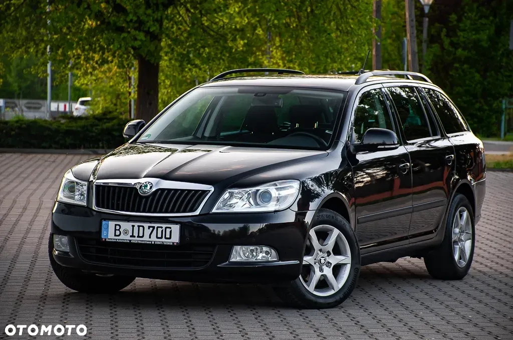 Skoda Octavia Combi 2.0 TDI DPF DSG Ambition - 5
