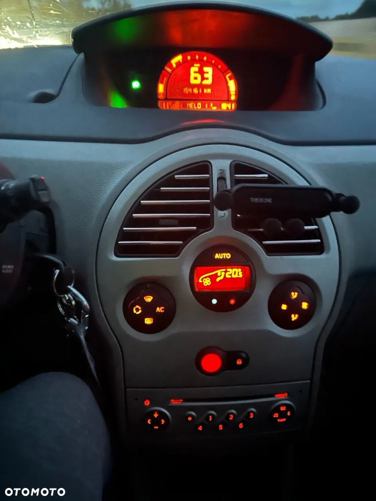 Renault Modus 1.5 dCi Authentique - 10