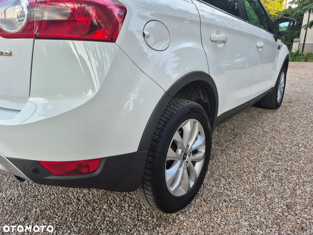 Ford Kuga - 12