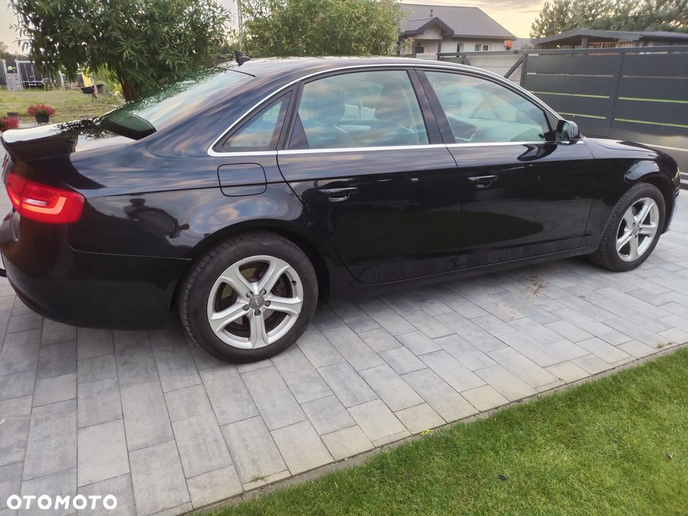Audi A4 Limousine 2.0 TDI DPF Ambiente - 3