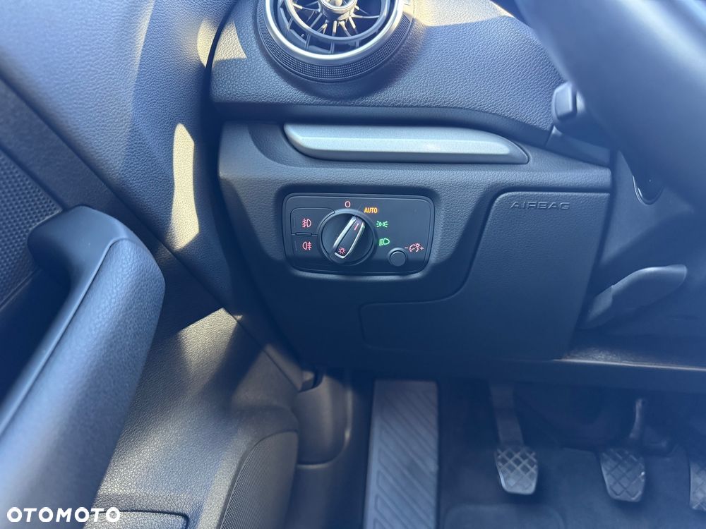 Audi A3 Sportback 2.0 TDI - 22