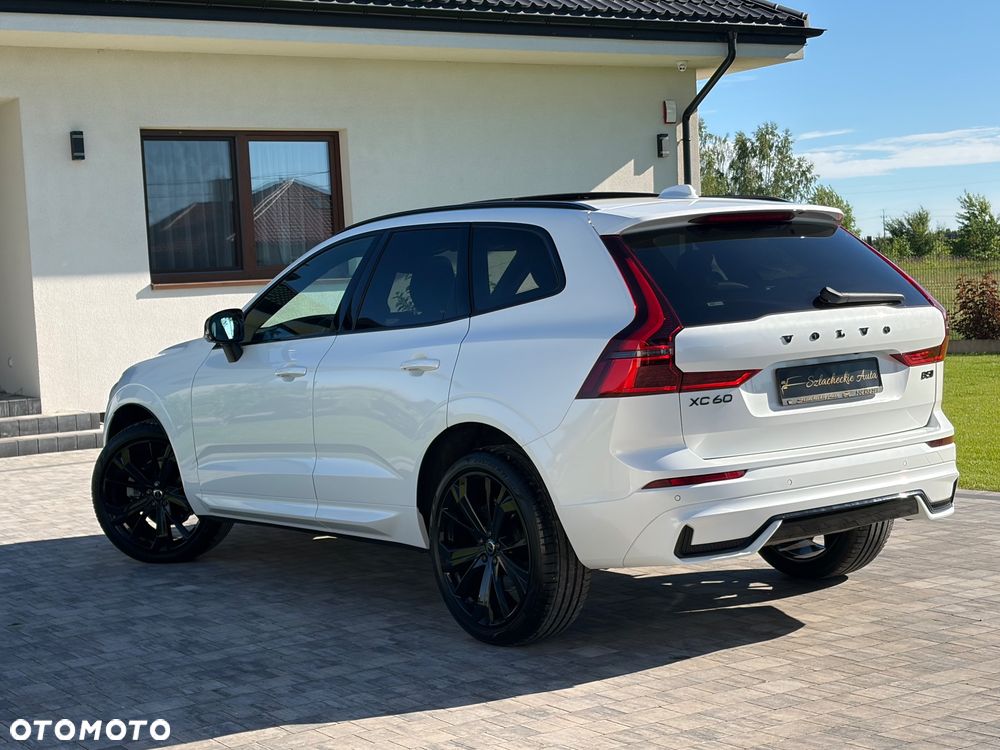 Volvo XC 60 B5 B AWD Ultra Black Edition - 23