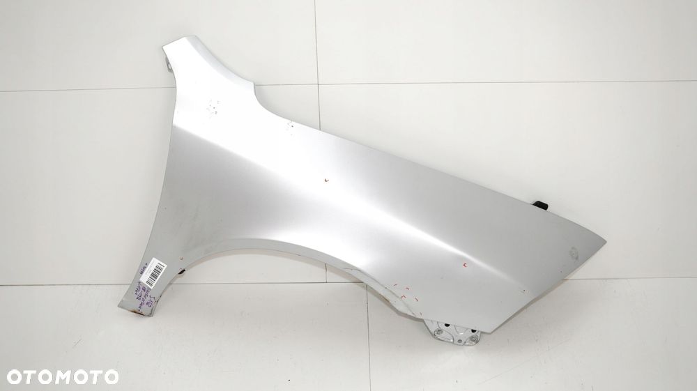 BŁOTNIK PRAWY PRZÓD SKODA OCTAVIA II 08-13R LA7W - 1