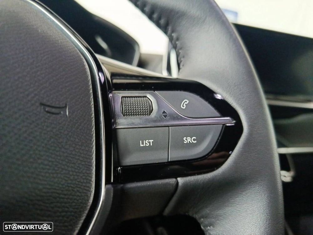 Peugeot 2008 1.2 PureTech Active - 17