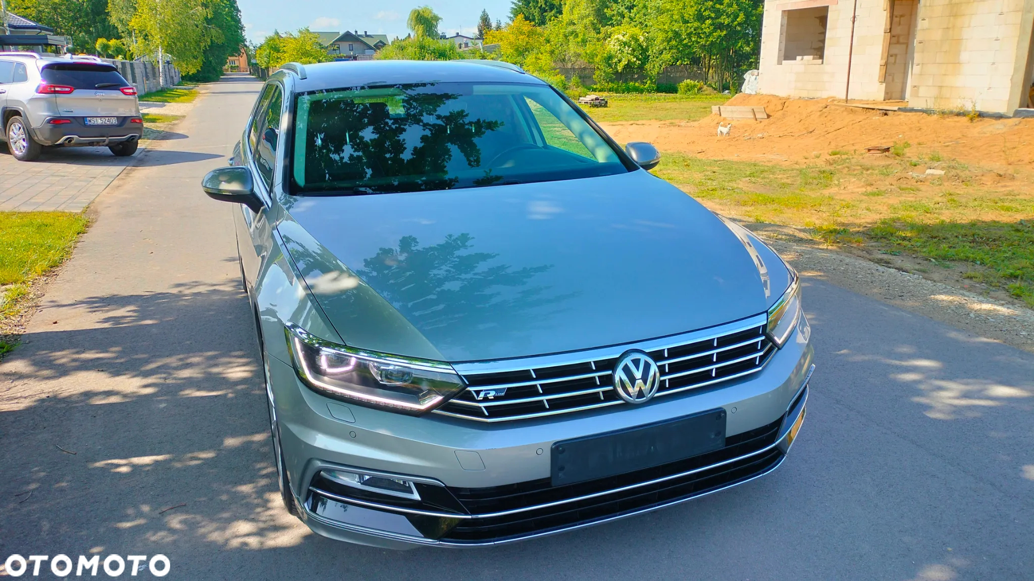 Volkswagen Passat - 2