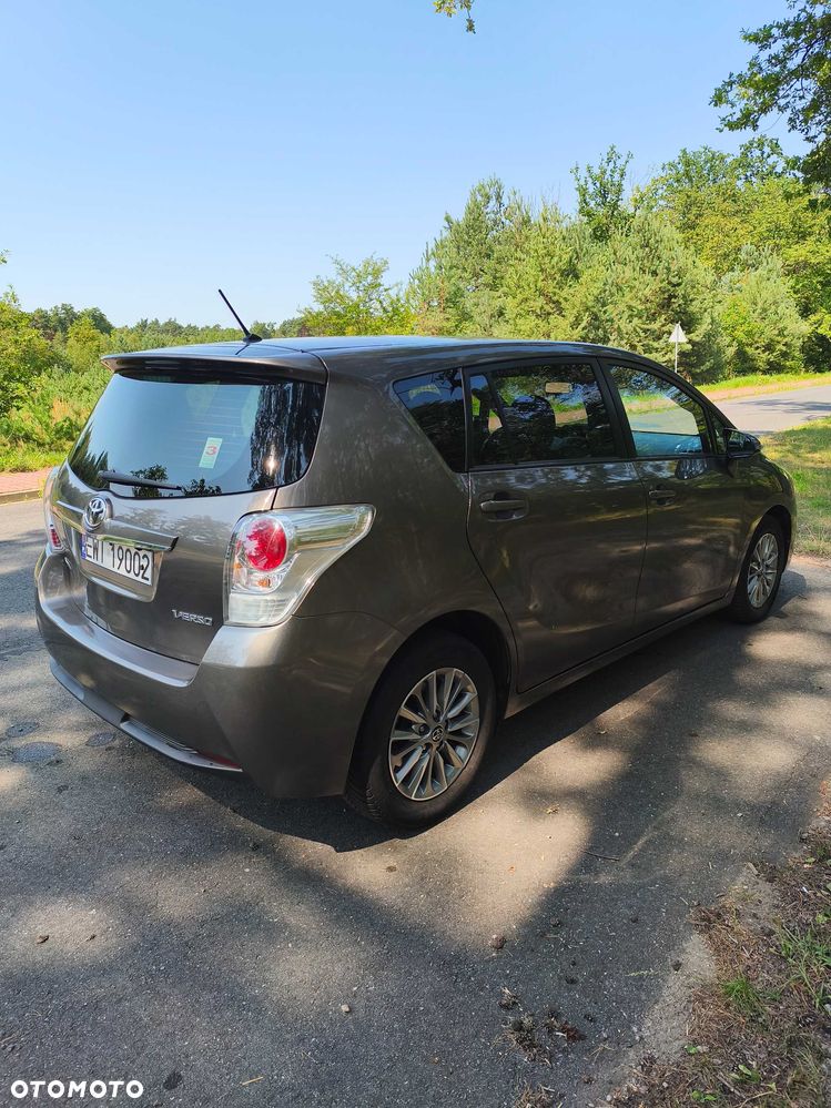 Toyota Verso - 4
