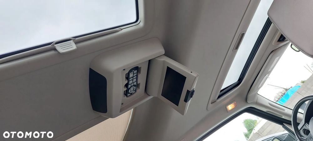 Jeep Commander - 16