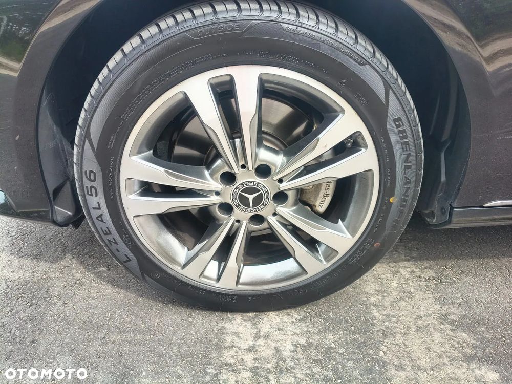 Mercedes-Benz Klasa E 220 BlueTEC 4-Matic Avantgarde - 9