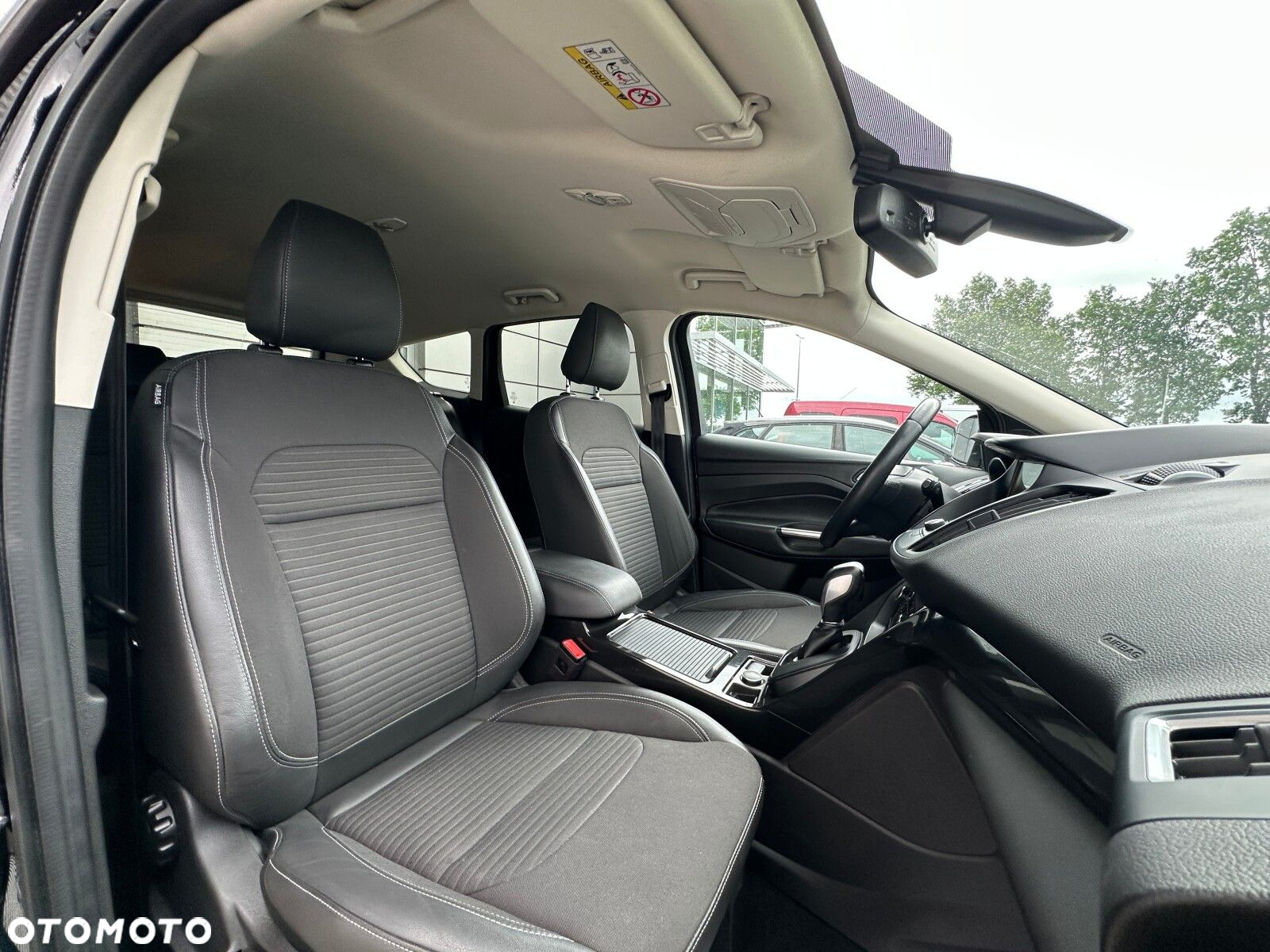 Ford Kuga - 16