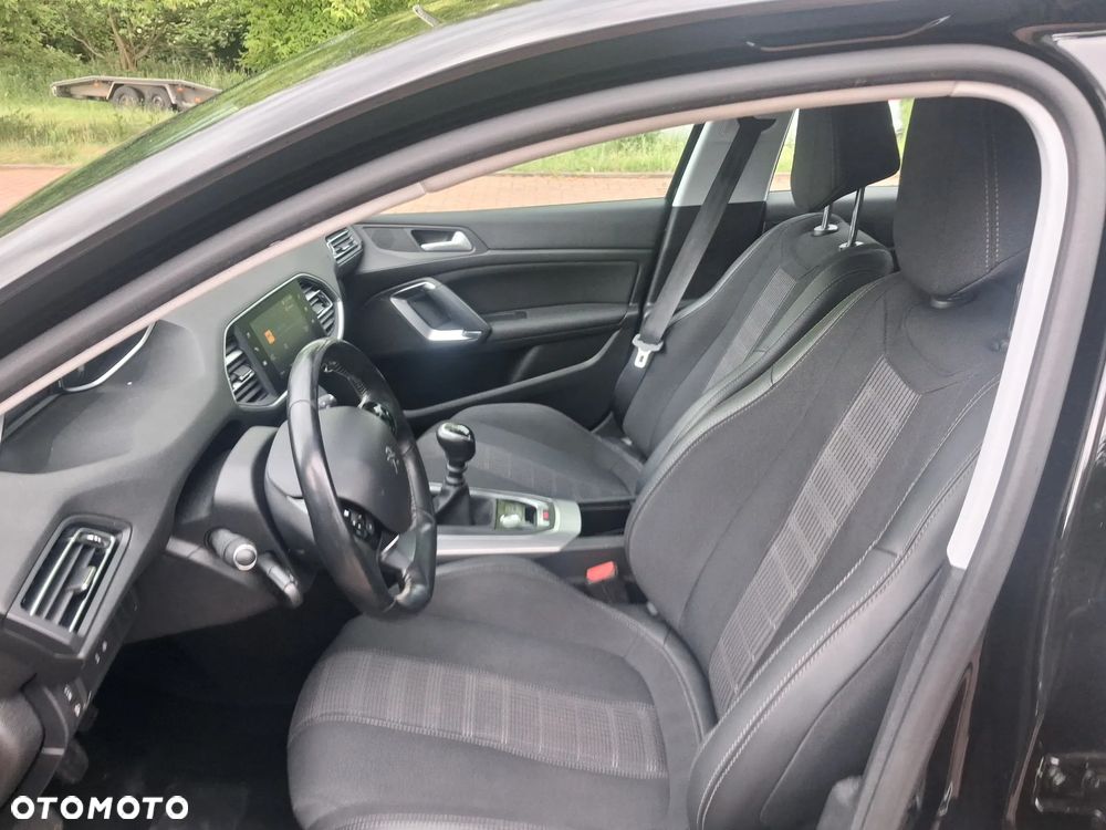 Peugeot 308 - 15