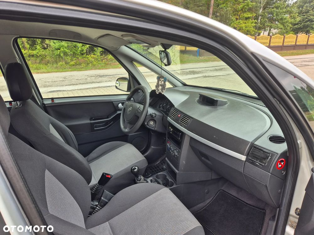 Opel Meriva 1.6 (Essentia) - 20
