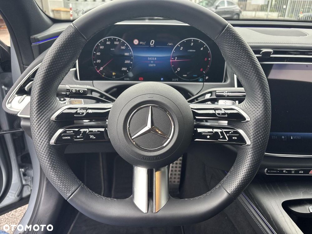 Mercedes-Benz Klasa E - 11
