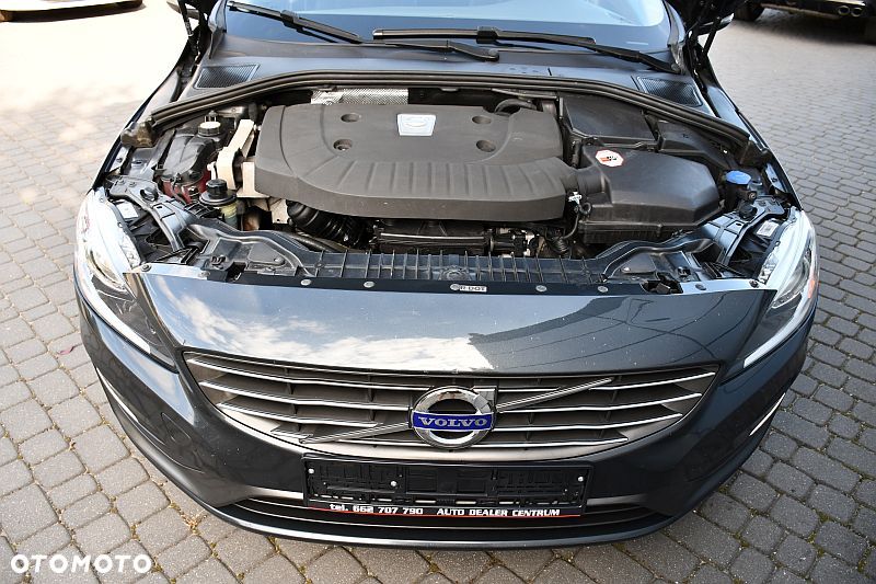 Volvo V60 D3 Momentum - 36